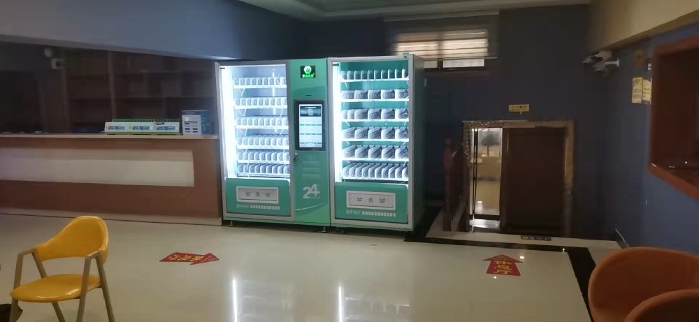 智購(gòu)科技自動(dòng)售貨機(jī)的利潤(rùn)，如何更好的經(jīng)營(yíng)智購(gòu)無(wú)人自動(dòng)售賣機(jī)刷臉掃碼飲料機(jī)自動(dòng)售貨機(jī)